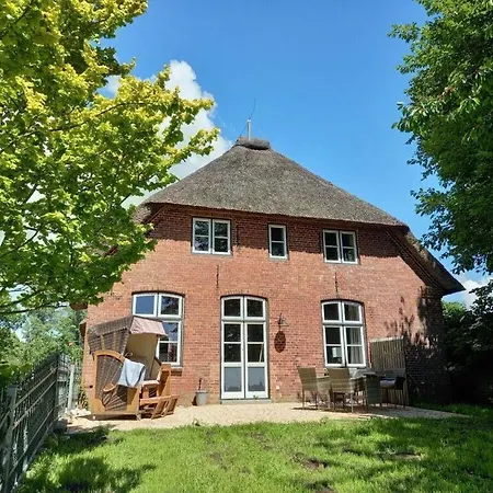 Holiday home On The Warft